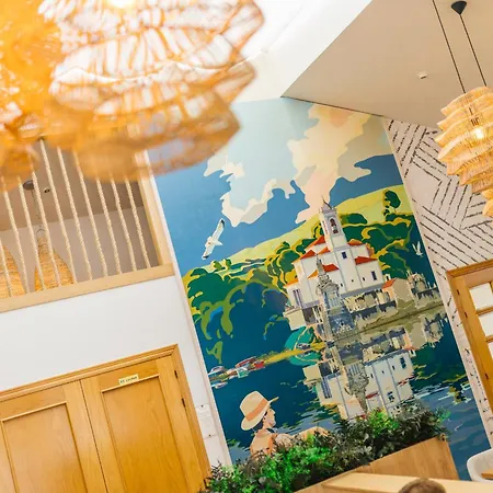 米拉希洛斯酒店