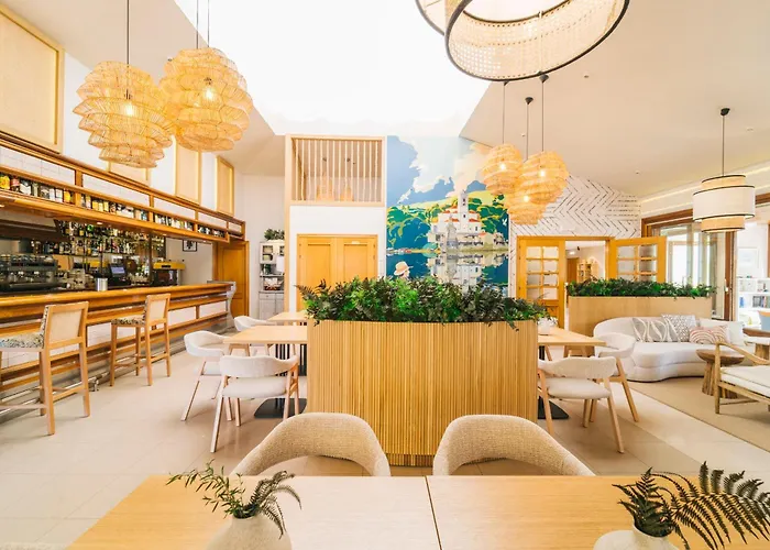 Hotel Miracielos Barro (Llanes)